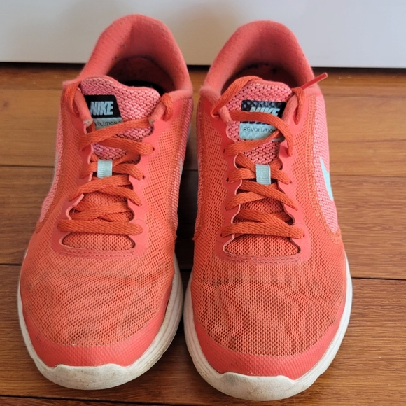 Nike Revolution 3 sneakers for women/children size 7.5/5.5Y/38 - Picture 1 of 5